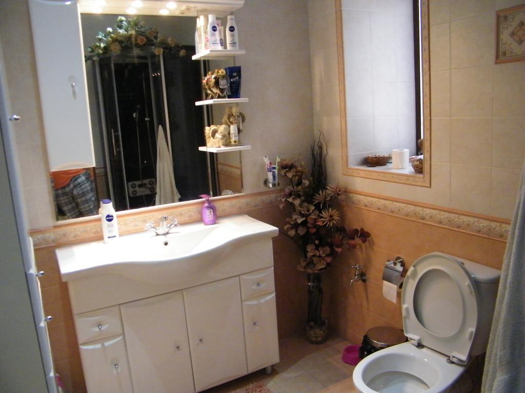 Apartamento Nocturne Family House Paola Exterior foto