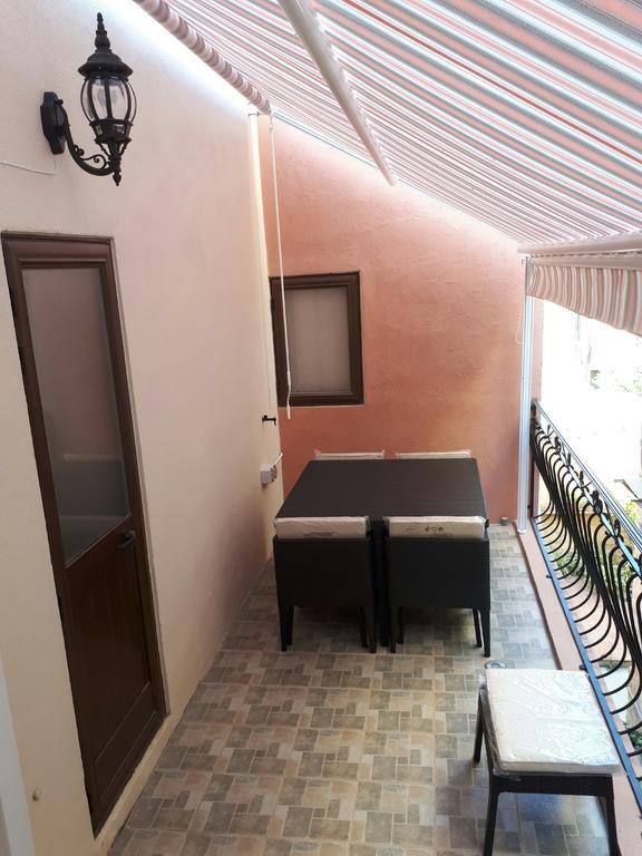 Apartamento Nocturne Family House Paola Exterior foto